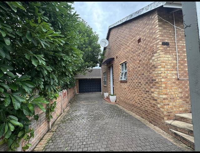 4 BEDROOM HOUSE FOR SALE IN NORTHDENE